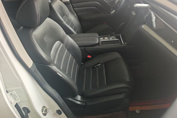 Used Venucia Star 2020 260T Automatic 48V Mild Hybrid Turbocharged Star Edition Right Front Seat