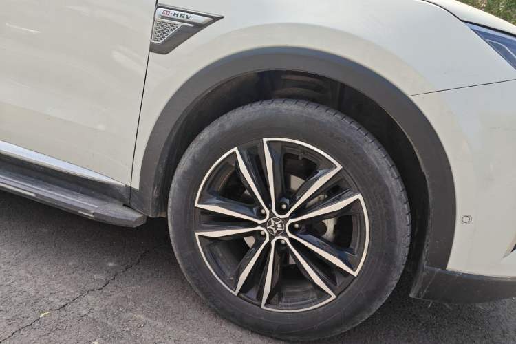 Used Venucia Star 2020 260T Automatic 48V Mild Hybrid Turbocharged Starry Edition Right Front Wheel Hub