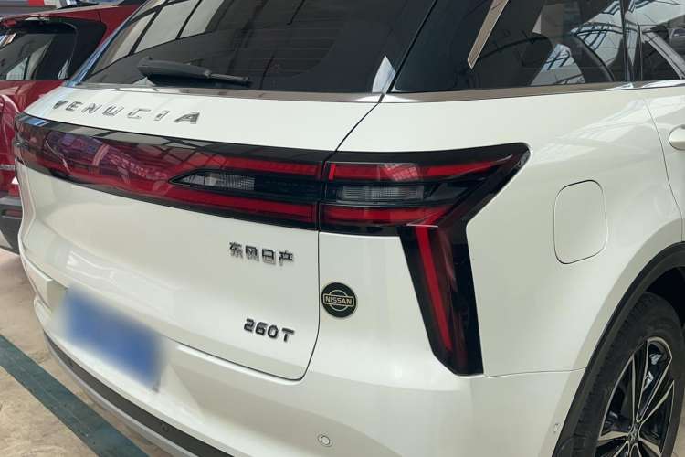 Used Venucia Star 2020 260T Automatic 48V Mild Hybrid Turbocharged Starry Edition Right Rear Taillight