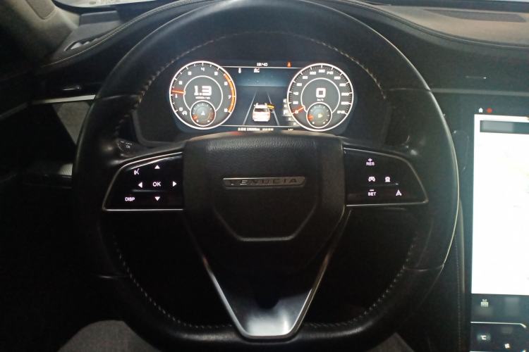 Used Venucia Star 2020 260T Automatic 48V Mild Hybrid Turbocharged Star Edition Steering Wheel