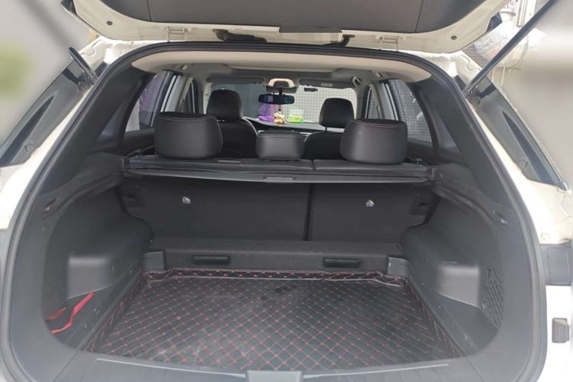 Used Venucia Star 2020 260T Automatic 48V Mild Hybrid Turbocharged Star Edition Trunk