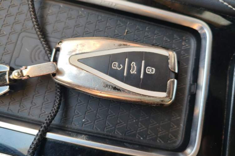 Used Venucia Star 2020 260T Automatic 48V Mild Hybrid Turbocharged Starry Edition Vehicle Key