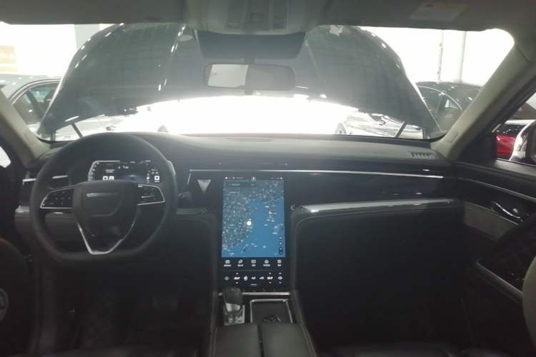 Used Venucia Star 2021 260T Automatic 48V Mild Hybrid Turbocharged Star曜 Edition Center Console