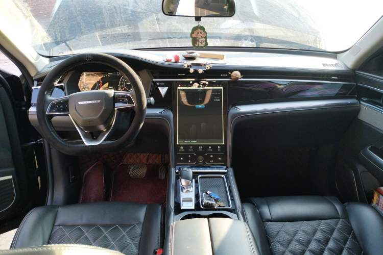 Used Venucia Star 2021 260T Automatic 48V Mild Hybrid Turbocharged Star曜 Edition Center Console