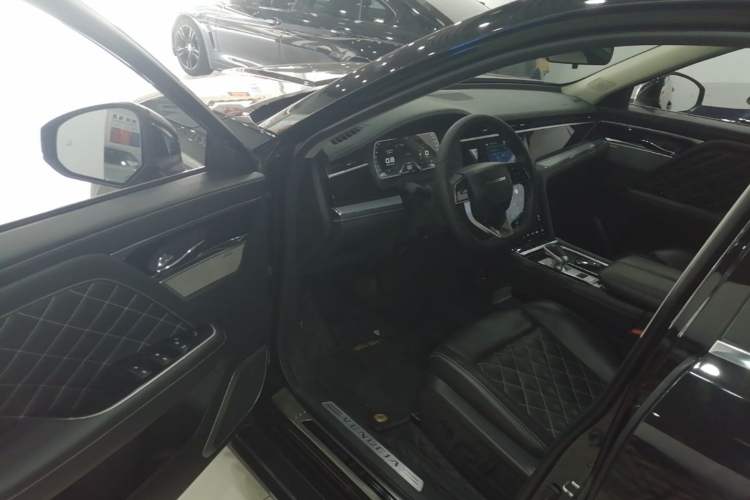 Used Venucia Star 2021 260T Automatic 48V Mild Hybrid Turbocharged Star曜 Edition Driver Seat