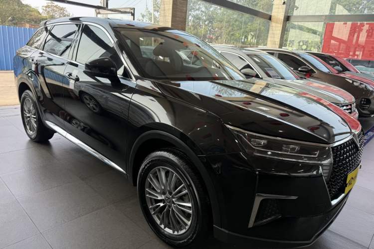 Used Venucia Star 2021 260T Automatic Star Edition Exterior 2