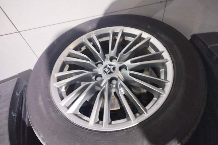 Used Venucia Star 2021 260T Automatic 48V Mild Hybrid Turbocharged Star Achieve Edition Exterior 4