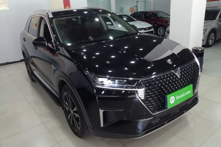 Used Venucia Star 2021 260T Automatic 48V Mild Hybrid Turbocharged Star曜 Edition Front Right 45 Deg