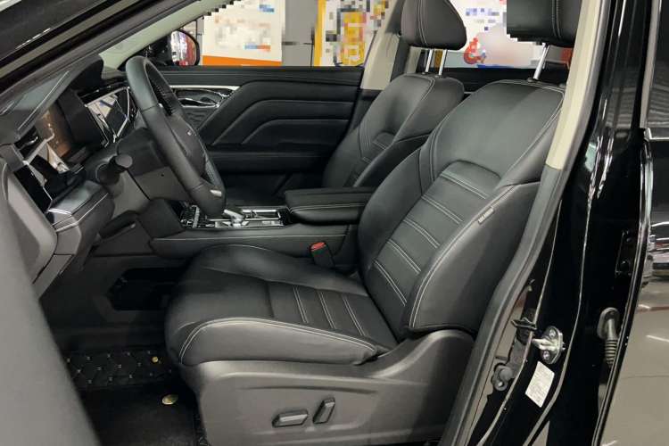 Used Venucia Star 2021 260T Automatic 48V Mild Hybrid Turbocharged Star Achieve Edition Left Front Seat