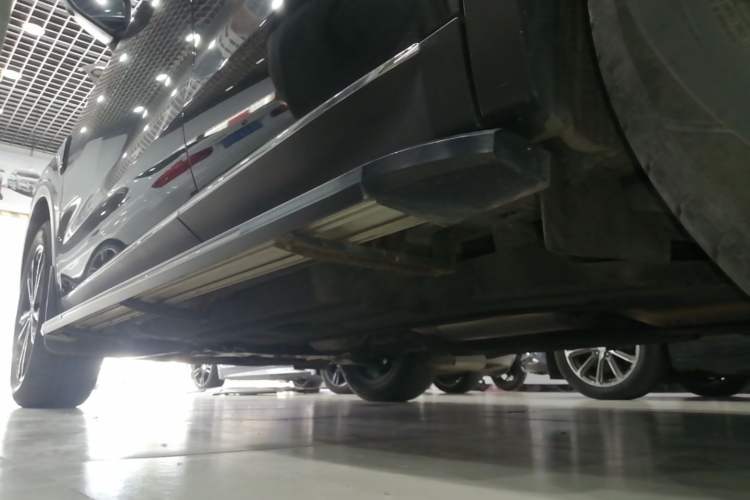 Used Venucia Star 2021 260T Automatic 48V Mild Hybrid Turbocharged Star曜 Edition Left Side Sill