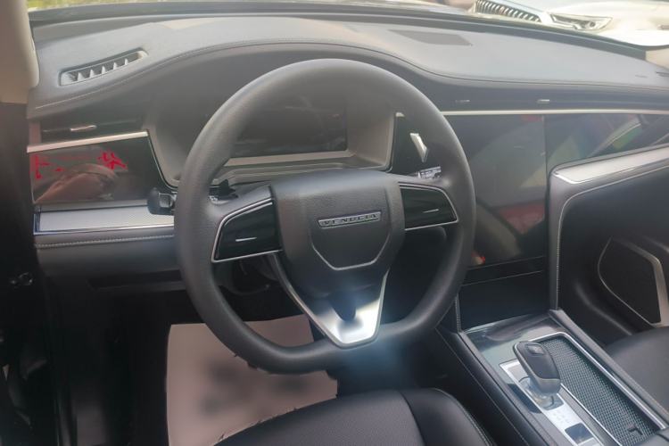 Used Venucia Star 2021 260T Automatic Star Edition Steering Wheel