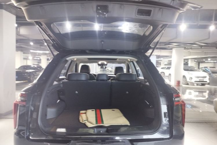 Used Venucia Star 2021 260T Automatic 48V Mild Hybrid Turbocharged Star Achieve Edition Trunk