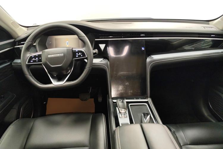 Used Venucia Star 2021 260T Automatic 48V Mild Hybrid Turbocharged Star Achieve Edition Center Console