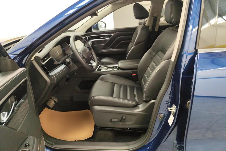 Used Venucia Star 2021 260T Automatic 48V Mild Hybrid Turbocharged Star Achieve Edition Left Front Seat