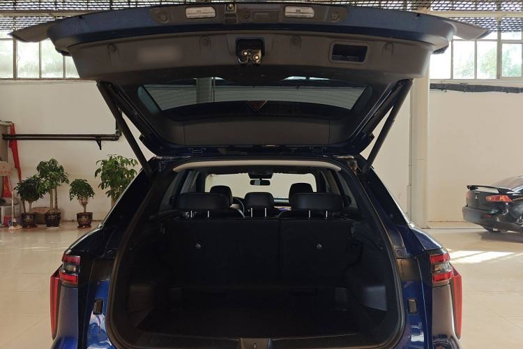 Used Venucia Star 2021 260T Automatic 48V Mild Hybrid Turbocharged Star曜 Edition Trunk