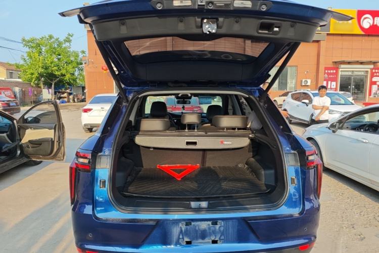 Used Venucia Star 2021 260T Automatic 48V Mild Hybrid Turbocharged Star Achieve Edition Trunk