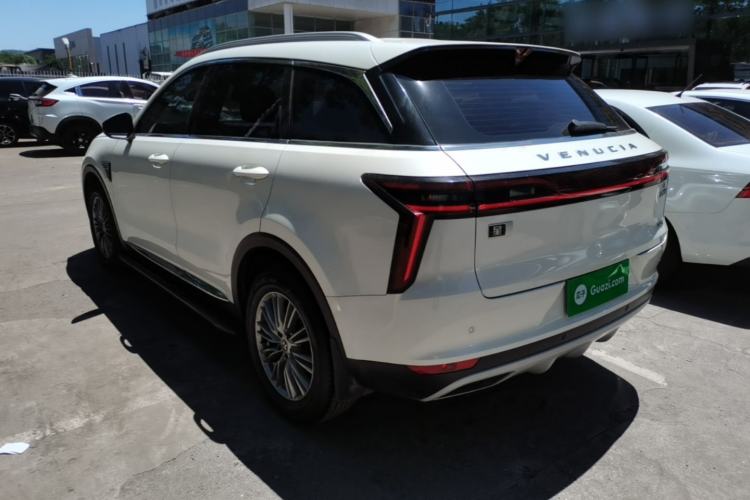 Used Venucia Star 2021 260T Automatic 48V Mild Hybrid Turbocharged Star Achieve Edition Exterior 2