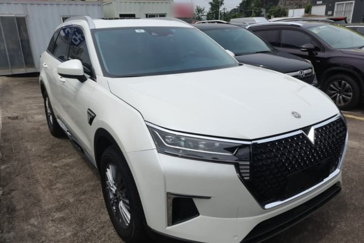 Used Venucia Star 2021 260T Automatic 48V Mild Hybrid Turbocharged Star Achieve Edition Front Right 45 Deg
