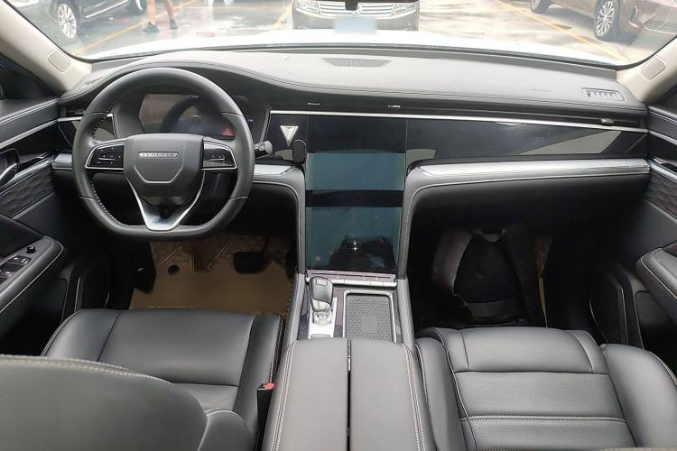 Used Venucia Star 2021 260T Automatic 48V Mild Hybrid Turbocharged Star Achieve Edition Interior 2