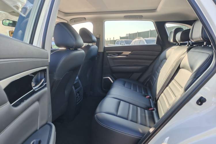 Used Venucia Star 2021 260T Automatic Star Edition Interior 3
