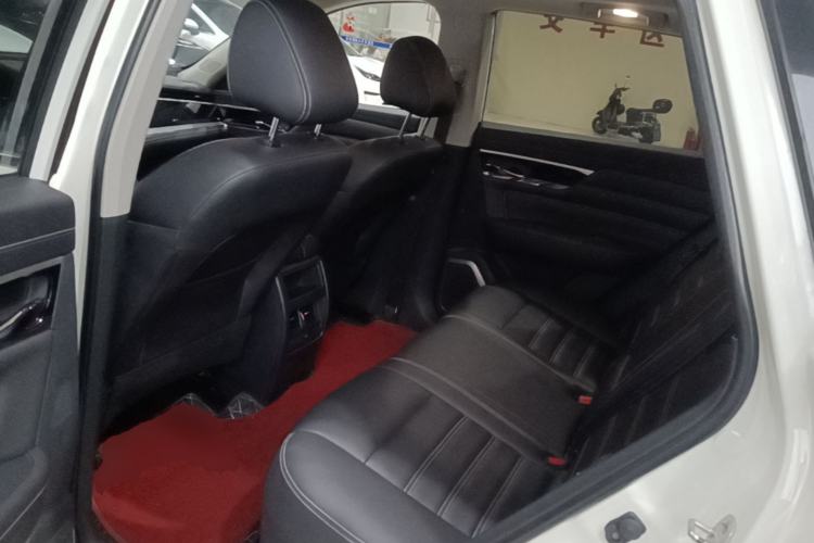 Used Venucia Star 2021 260T Automatic 48V Mild Hybrid Turbocharged Star Achieve Edition Left Rear Seat
