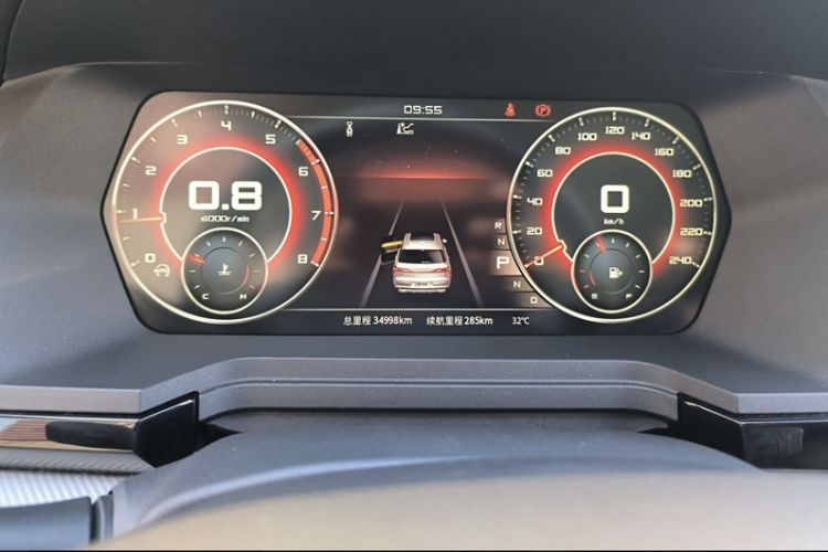 Used Venucia Star 2021 260T Automatic 48V Mild Hybrid Turbocharged Star Achieve Edition Odometer Close Up