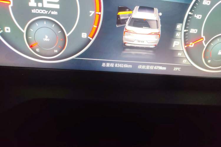 Used Venucia Star 2021 260T Automatic Star Edition Odometer Close Up