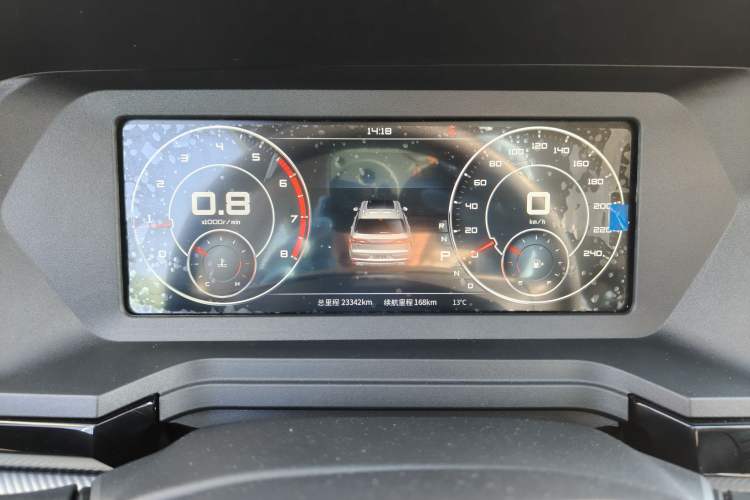 Used Venucia Star 2021 260T Automatic Star Edition Odometer Close Up