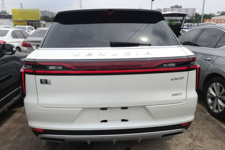 Used Venucia Star 2021 260T Automatic 48V Mild Hybrid Turbocharged Star Achieve Edition Rear
