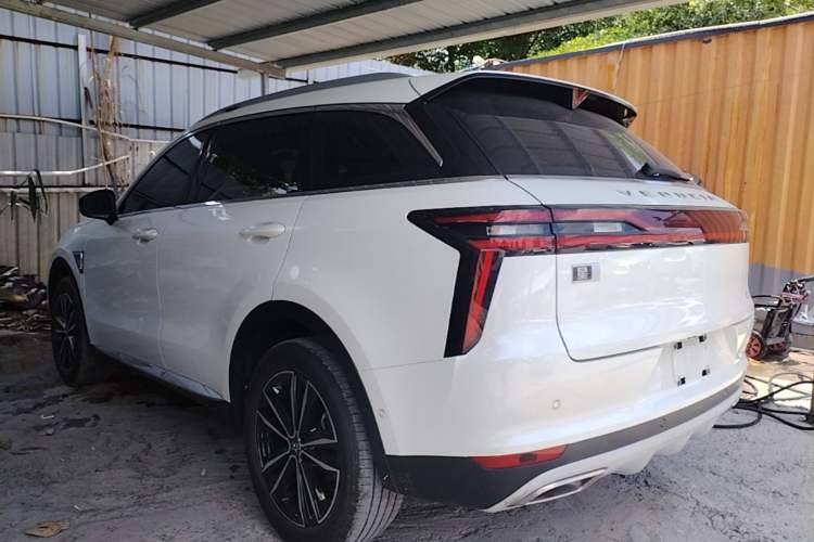 Used Venucia Star 2021 260T Automatic 48V Mild Hybrid Turbocharged Star曜 Edition Rear Left 45 Deg