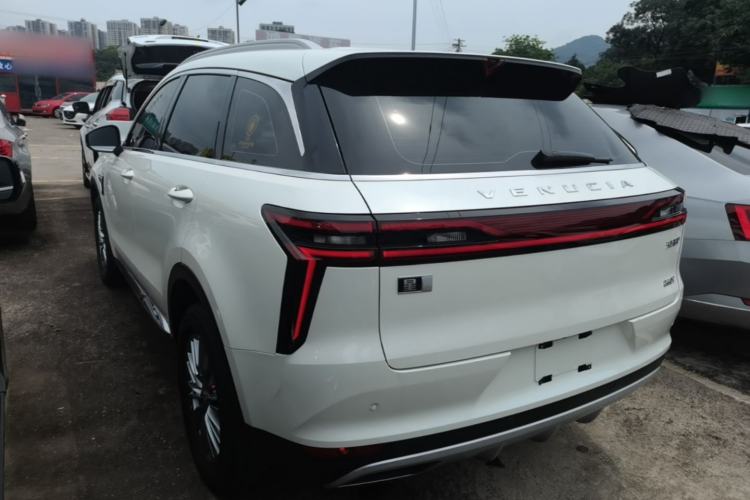 Used Venucia Star 2021 260T Automatic 48V Mild Hybrid Turbocharged Star Achieve Edition Rear Left 45 Deg