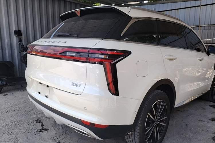 Used Venucia Star 2021 260T Automatic 48V Mild Hybrid Turbocharged Star曜 Edition Rear Right 45 Deg