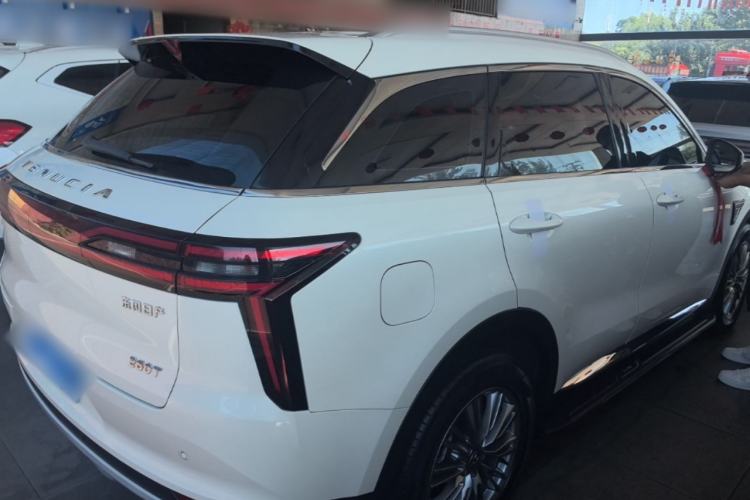 Used Venucia Star 2021 260T Automatic 48V Mild Hybrid Turbocharged Star Achieve Edition Rear Right 45 Deg