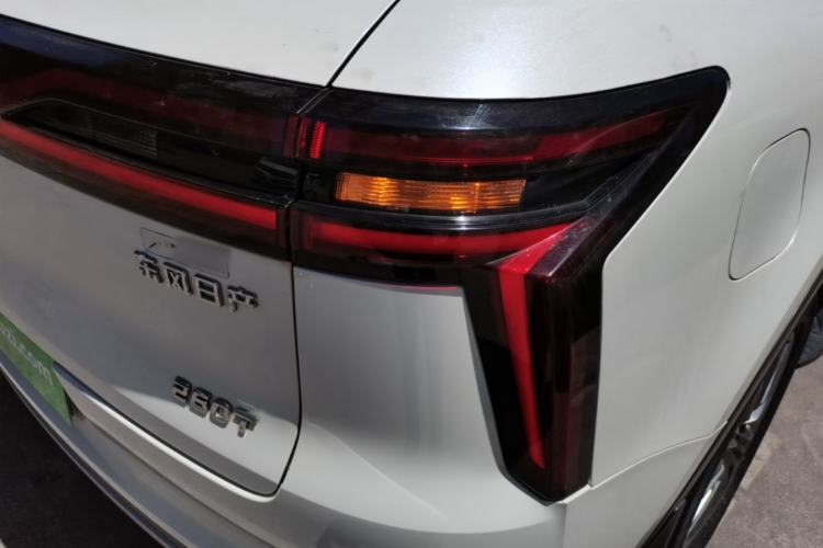 Used Venucia Star 2021 260T Automatic 48V Mild Hybrid Turbocharged Star Achieve Edition Right Rear Taillight