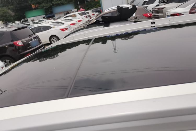 Used Venucia Star 2021 260T Automatic 48V Mild Hybrid Turbocharged Star Achieve Edition Roof