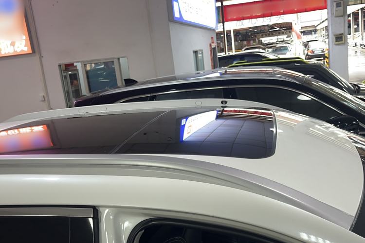 Used Venucia Star 2021 260T Automatic 48V Mild Hybrid Turbocharged Star Achieve Edition Roof