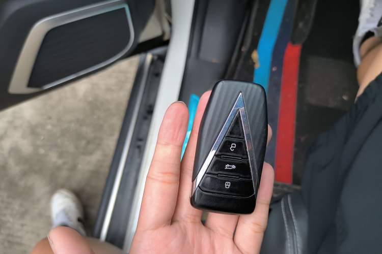 Used Venucia Star 2021 260T Automatic 48V Mild Hybrid Turbocharged Star曜 Edition Vehicle Key