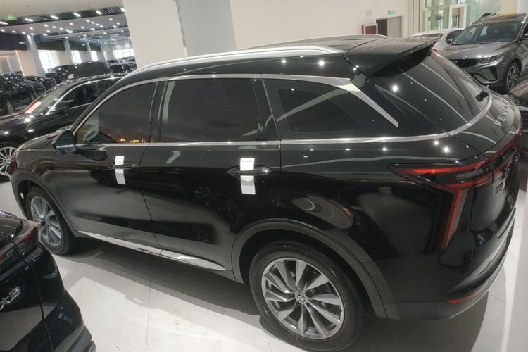 Used Venucia Star 2023 260T Starful Achievement Edition Pro Exterior 3