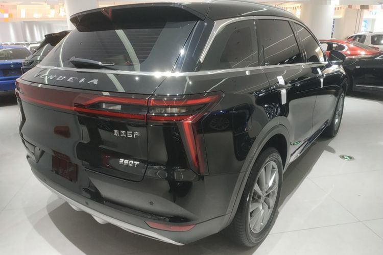 Used Venucia Star 2023 260T Starful Achievement Edition Pro Exterior 5