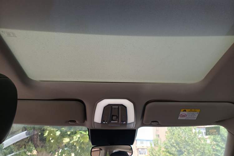 Used Venucia Star 2023 260T Starful Achievement Edition Pro Headliner