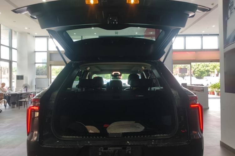 Used Venucia Star 2023 260T Starful Achievement Edition Pro Trunk