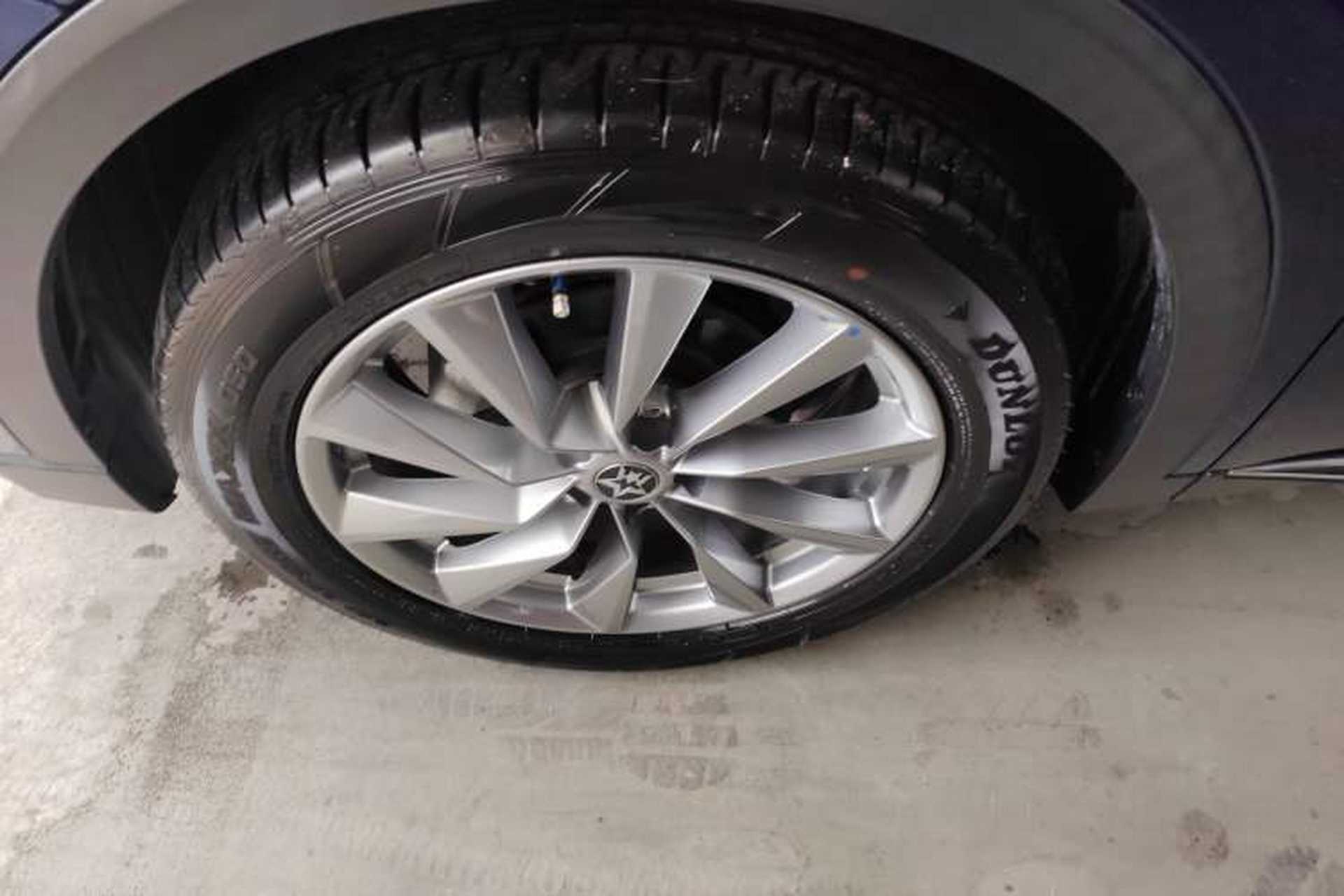 Used Venucia Star 2023 260T Starful Achievement Edition Pro Exterior 4