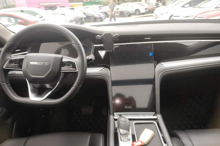 Used Venucia Star 2023 260T Starful Achievement Edition Pro Center Console