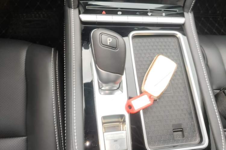 Used Venucia Star 2023 260T Starful Achievement Edition Pro Gear Lever