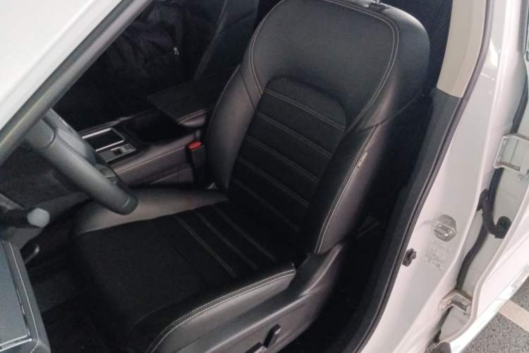 Used Venucia Star 2023 260T Starful Achievement Edition Pro Left Front Seat