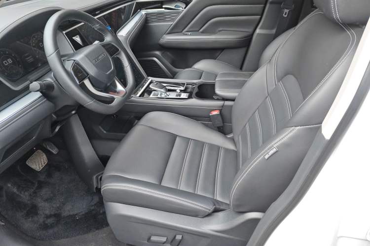 Used Venucia Star 2023 260T Starful Achievement Edition Pro Left Front Seat