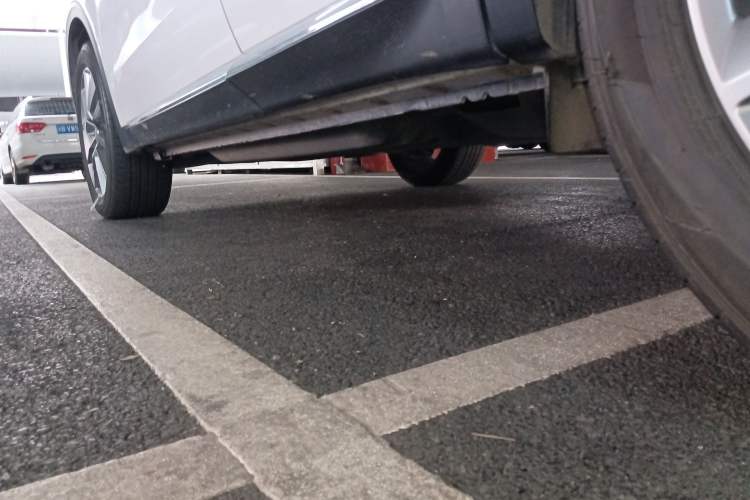 Used Venucia Star 2023 260T Starful Achievement Edition Pro Left Side Sill