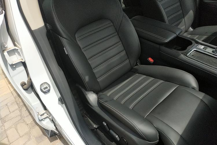 Used Venucia Star 2023 260T Starful Achievement Edition Pro Right Front Seat