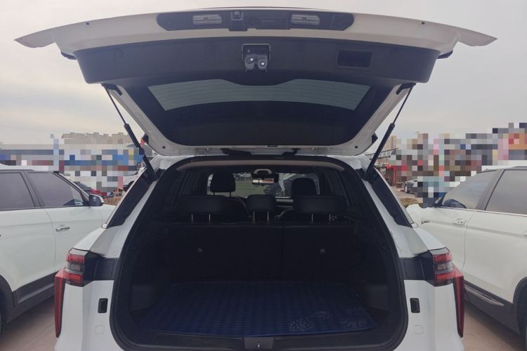 Used Venucia Star 2023 260T Starful Achievement Edition Pro Trunk