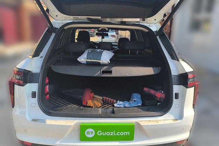 Used Venucia Star 2023 260T Starful Achievement Edition Pro Trunk